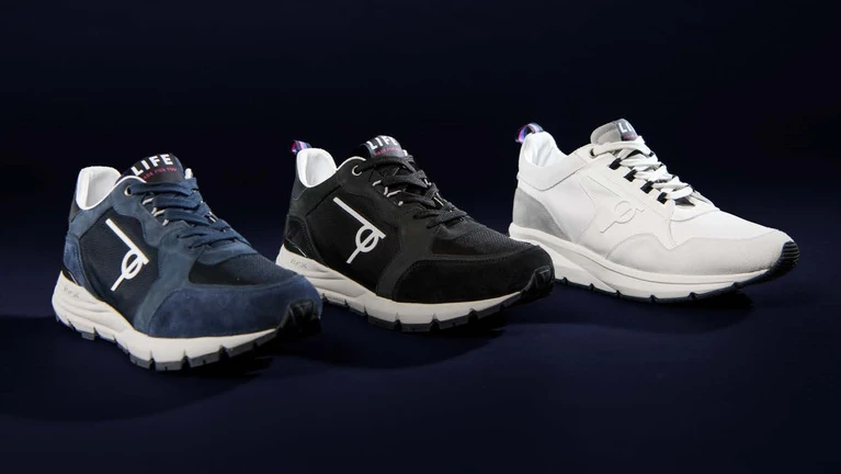 LIFE Schuhe.jpg